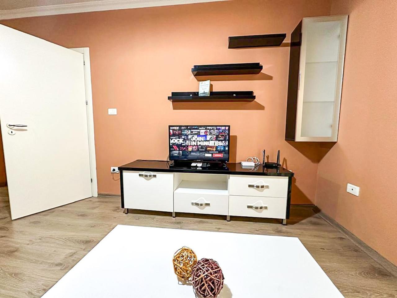 Grand Park 2Br Apartment Tirana Exteriör bild
