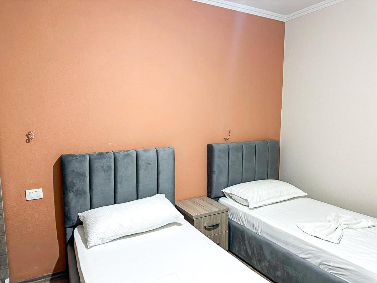 Grand Park 2Br Apartment Tirana Exteriör bild
